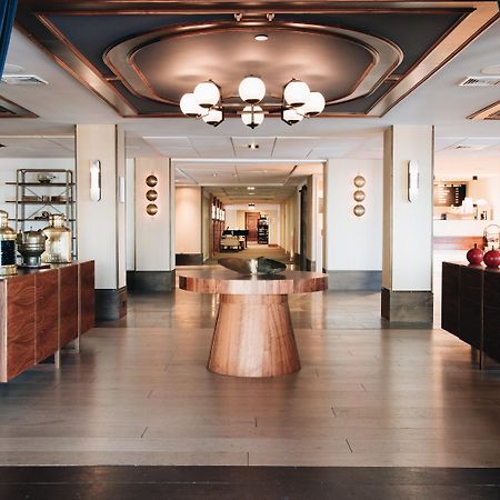 Newport Harbor Island Resort Екстериор снимка